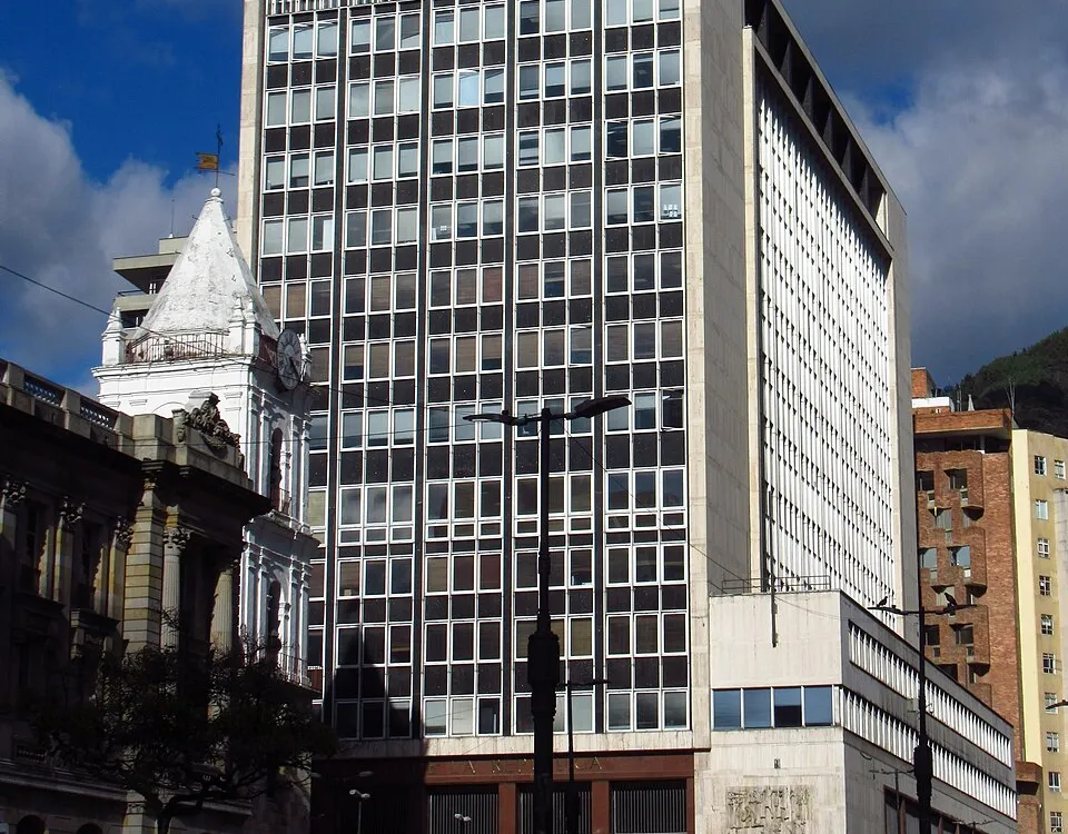2019 Bogotá - Edificio Banco de la República.jpg